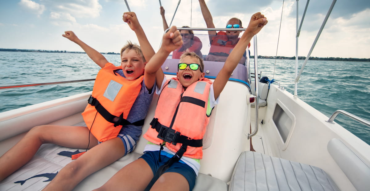 Boating Basic safety 101: 7 Important Tips Each Captain Should Stick to